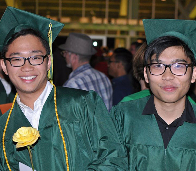 blog Image 2015 Green River College international student graduates
