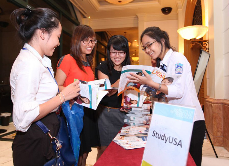 blog Image University, College & Boarding School Fairs: October 28 - November 25